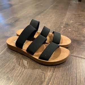 Steve Madden sandals size 8